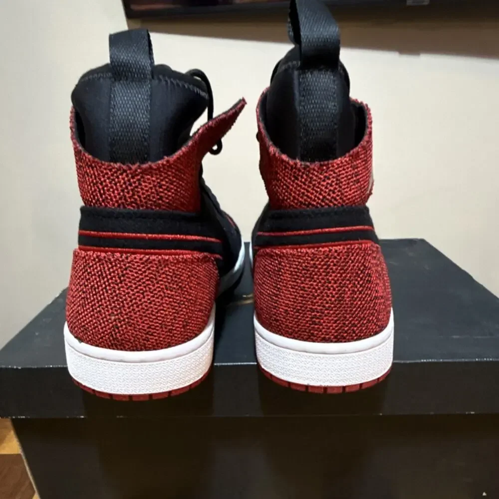 Size 15 Jordan Air Jordan 1 Ultra High Banned Black Red White 844700-001